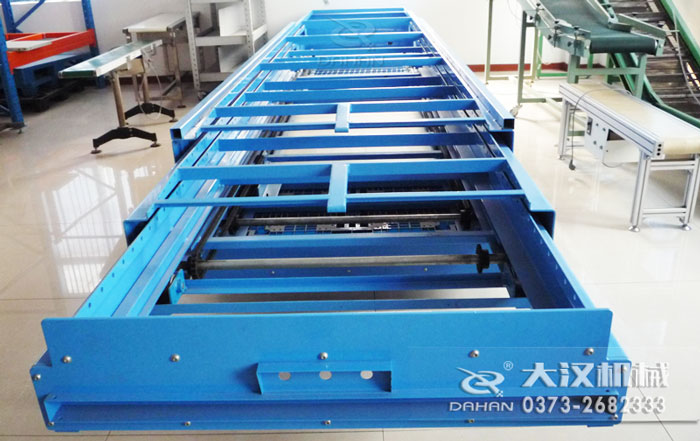 煤礦可伸縮皮(pí)帶(dài)輸送機(jī)